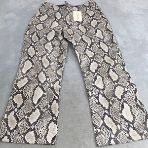 Choosy  Women's Vegan Leather Snake Skin Pants  New